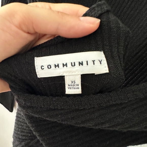 Low back ribbed black bodycon dress Aritzia XS - Picture 3 of 3